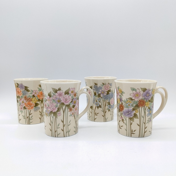 Vintage colorful mismatched floral coffee tea mugs set of 4